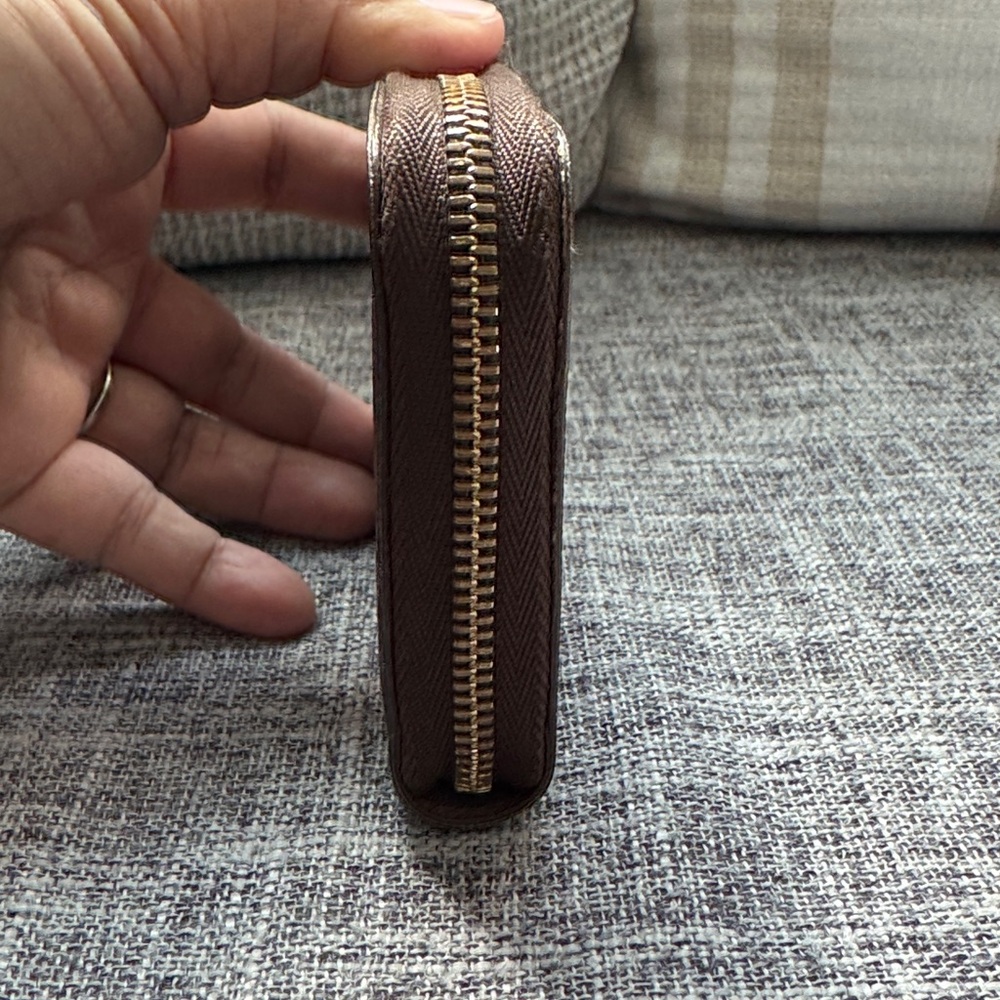 Louis Vuitton Brown and Gold Monogram Small Wallet - Picture 5 of 9
